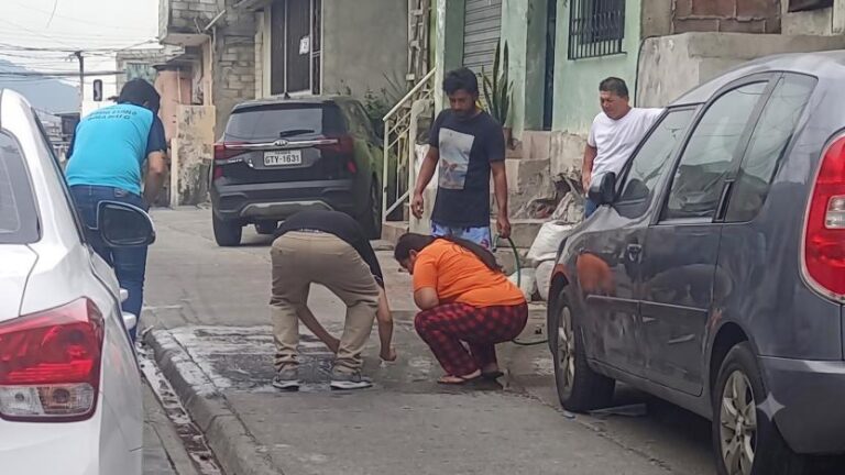Médico del IESS es asesinado afuera de su casa en Guayaquil
