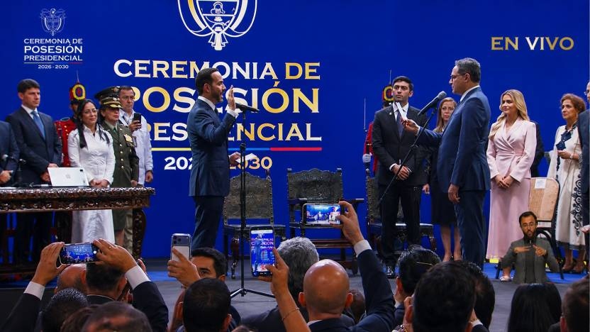 Abelardo De La Espriella asume la Presidencia de Colombia