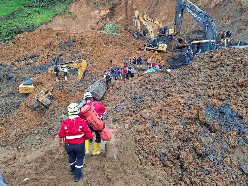 Deslizamiento en mina de oro de Zamora deja dos muertos