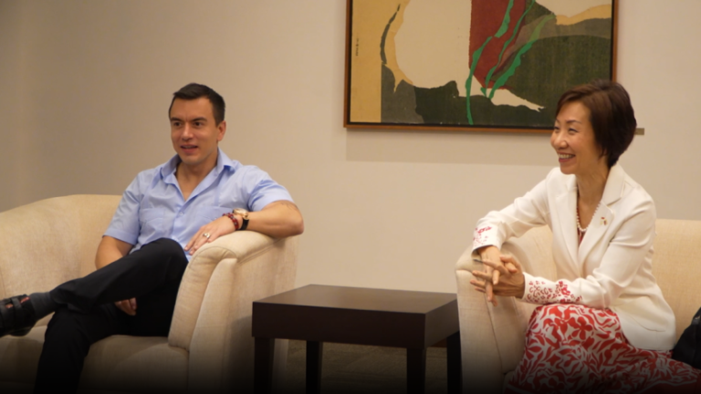Noboa llega a Singapur, última parada de su gira por Asia