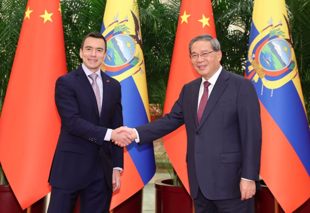 Noboa busca ampliar comercio e inversiones con China