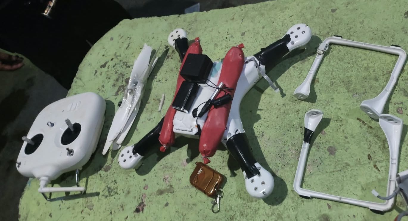 Hallan dron con presuntos explosivos en Nueva Prosperina