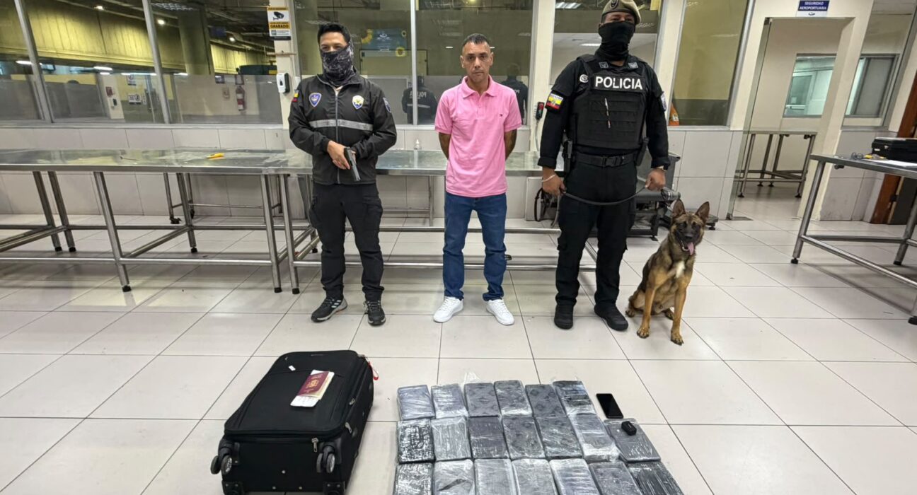 Extranjero es detenido con 19,7 kilos de cocaína en Guayaquil
