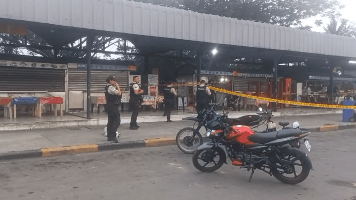 Mujer es asesinada en paradero turístico en Chongón
