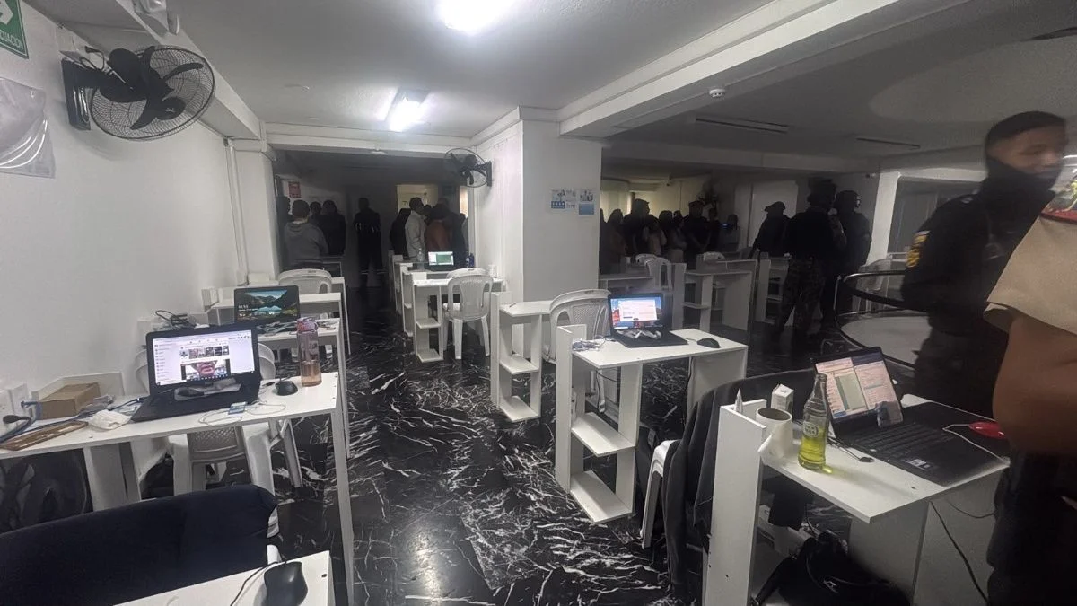 Prisión preventiva para 10 investigados por red de extorsión en Quito