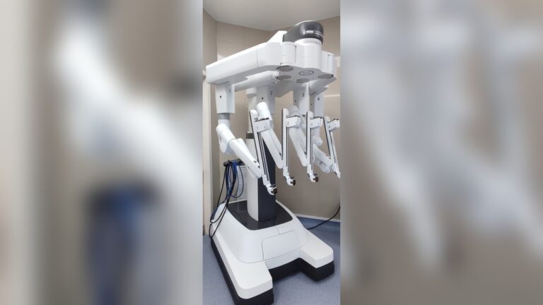 HCAM incorpora segundo robot Da Vinci y proyecta superar 1.000 cirugías al año