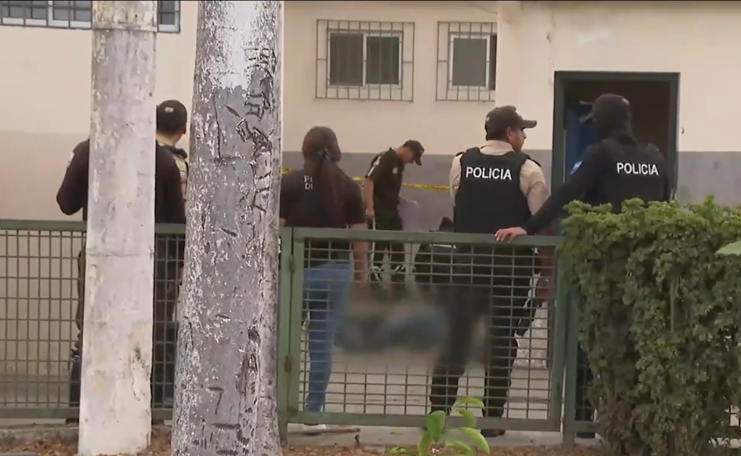 Hombre es asesinado con ocho disparos en Vía a la Costa