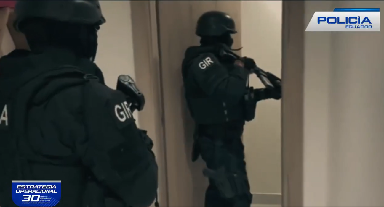Policía descubre centro de monitoreo paralelo en urbanización de Guayaquil