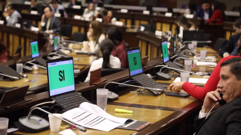 Asamblea aprueba informe sobre Segura EP y pide investigar posibles responsabilidades
