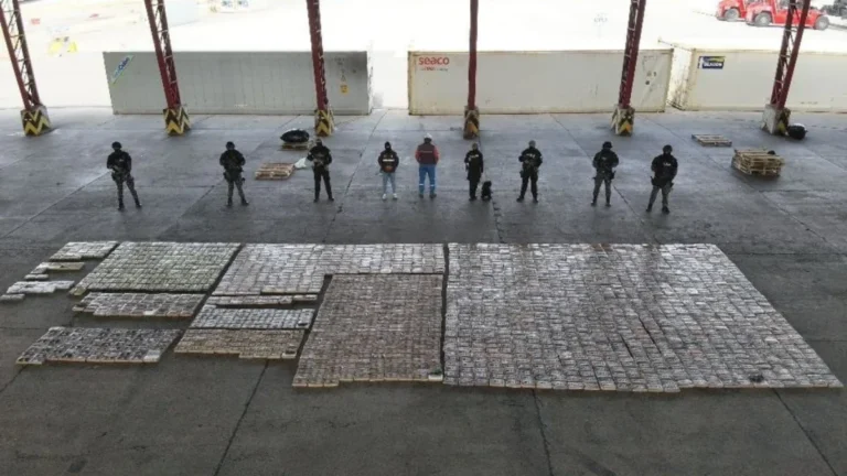 Incautan en Machala más de dos toneladas de cocaína con destino a Suecia