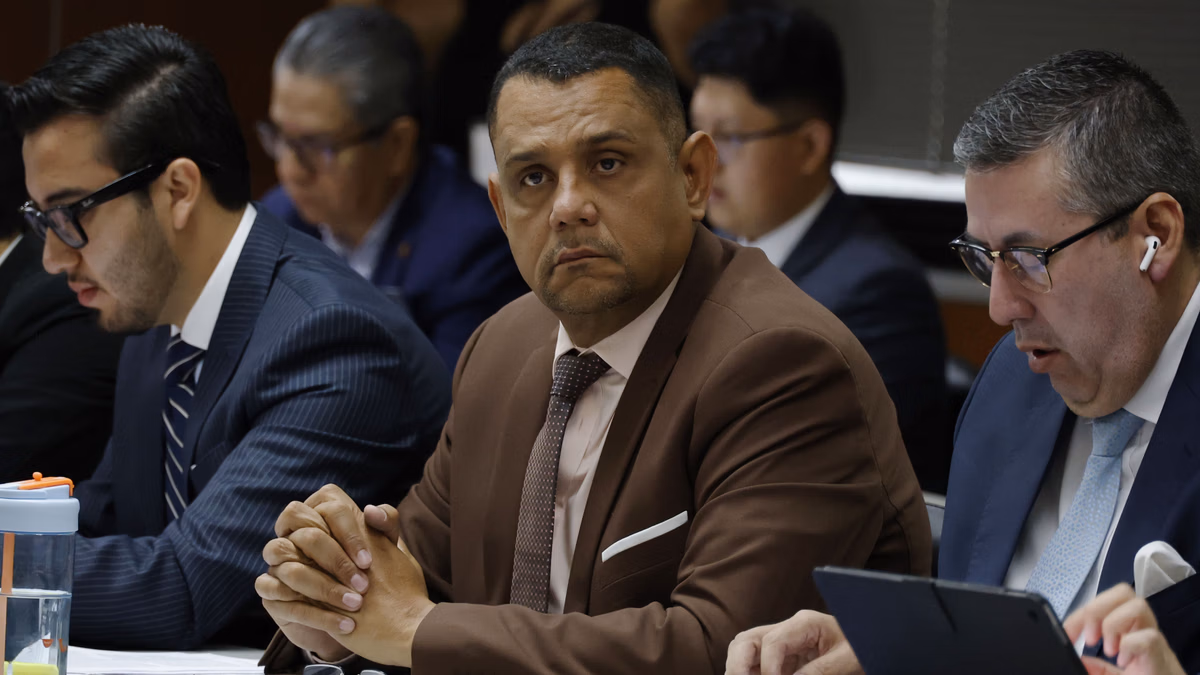 Caso Blindado: ratifican prisión preventiva de alcalde de Esmeraldas, Vicko Villacís