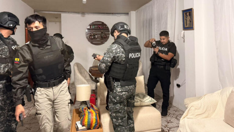 Operación Gran Fénix 0060 deja 13 detenidos vinculados a Los Lobos en Manabí