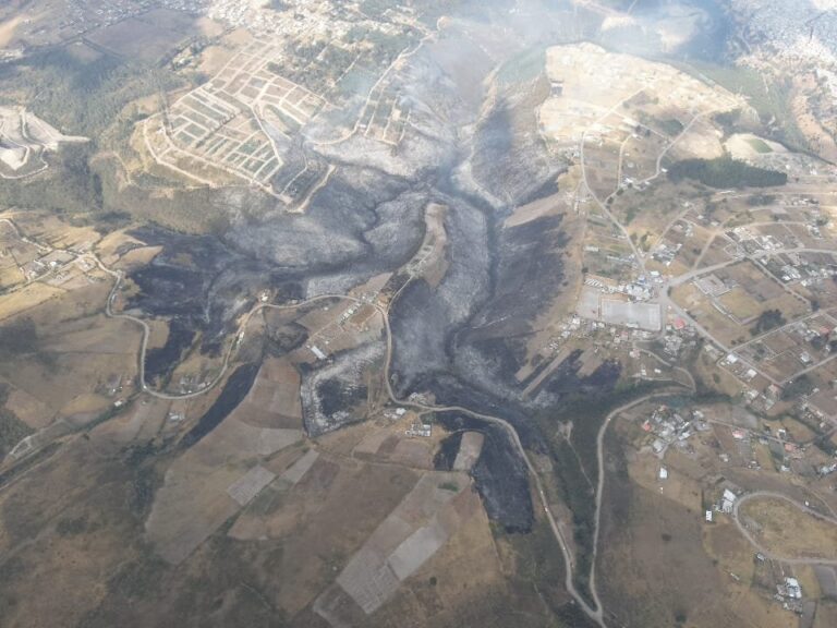 Bomberos controlan incendio en Catzuquí