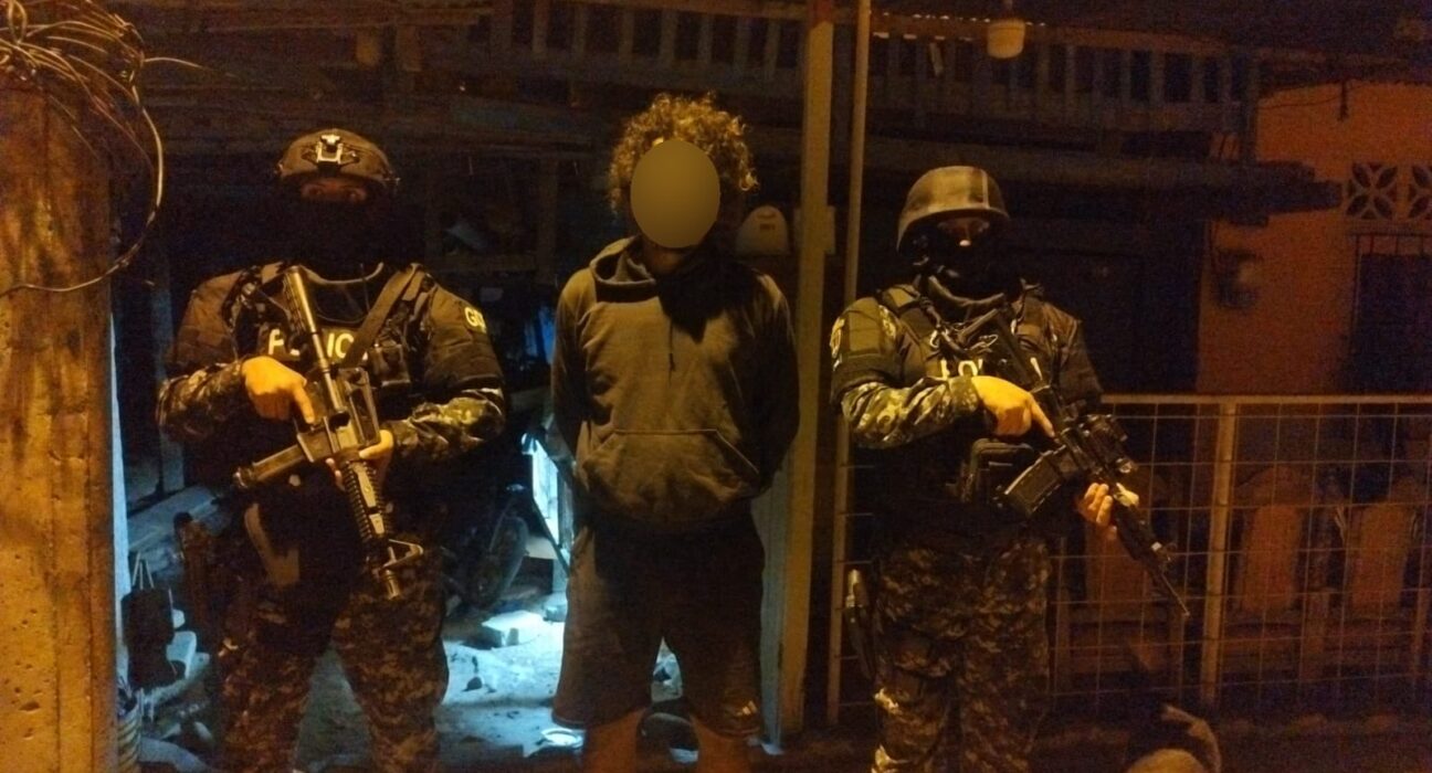 Primera noche de toque de queda deja al menos 45 detenidos