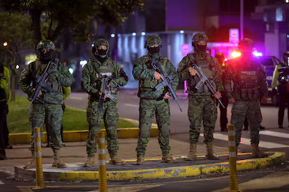 Toque de queda deja 2.561 aprehendidos en 13 días