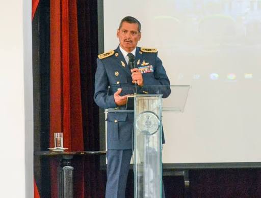 Noboa designa a Mauro Bedoya como nuevo comandante de la Fuerza Aérea