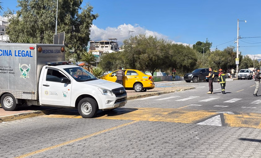 Quito: asesinan a tiros a un taxista en Carcelén Bajo