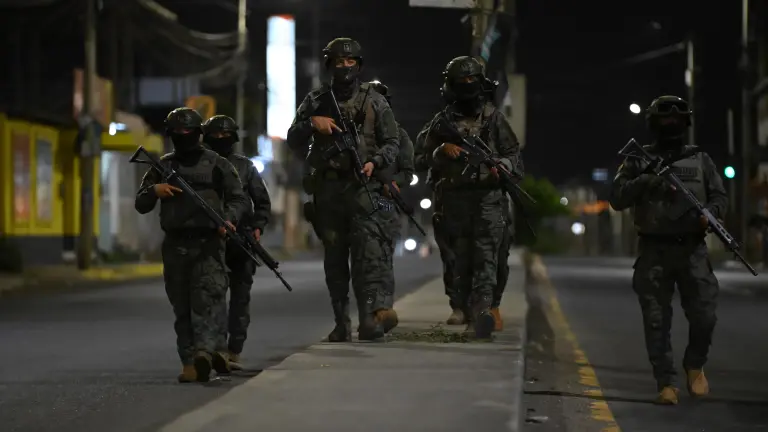 EEUU emite alerta de seguridad por toque de queda en cinco provincias de Ecuador