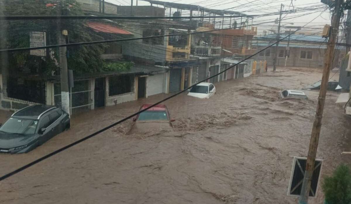 Noboa anuncia entrega de 1.778 motobombas para atender inundaciones en la Costa