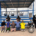 Conductor es asesinado frente a su esposa y bebé en Montecristi