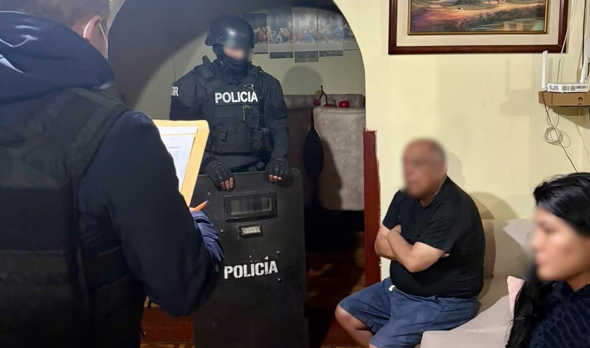 Fiscalía investiga presunta red de estafas a adultos mayores