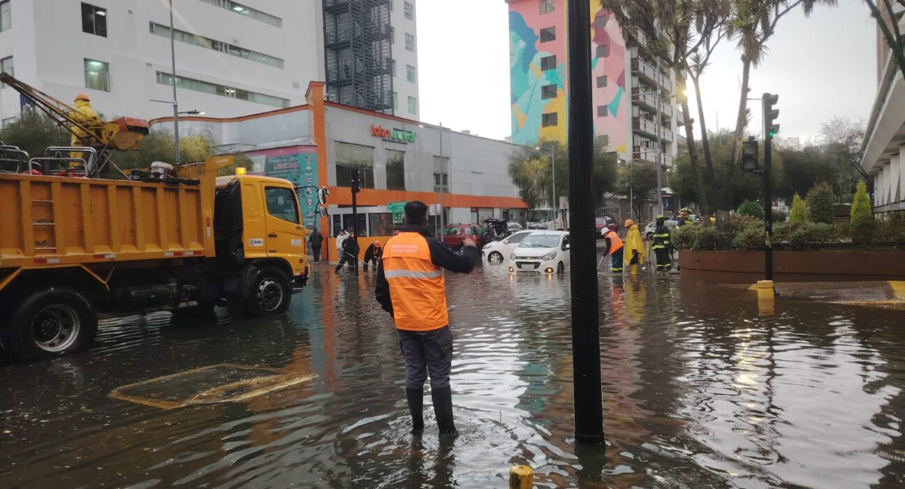 Lluvias dejan más de 30.000 personas afectadas