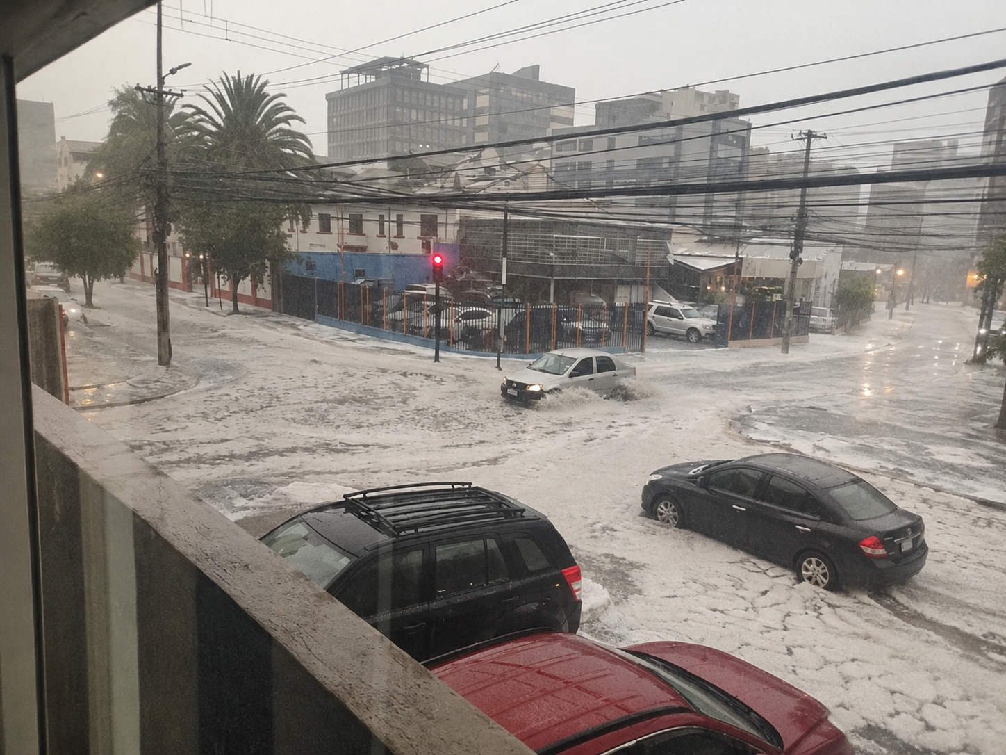 Otra vez llueve con granizo en Quito