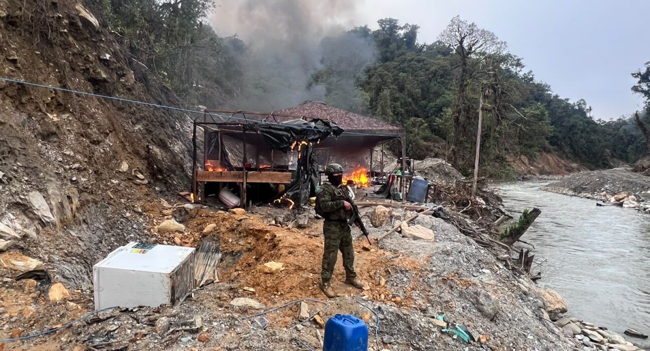 Ejército interviene siete puntos de minería ilegal en Morona Santiago