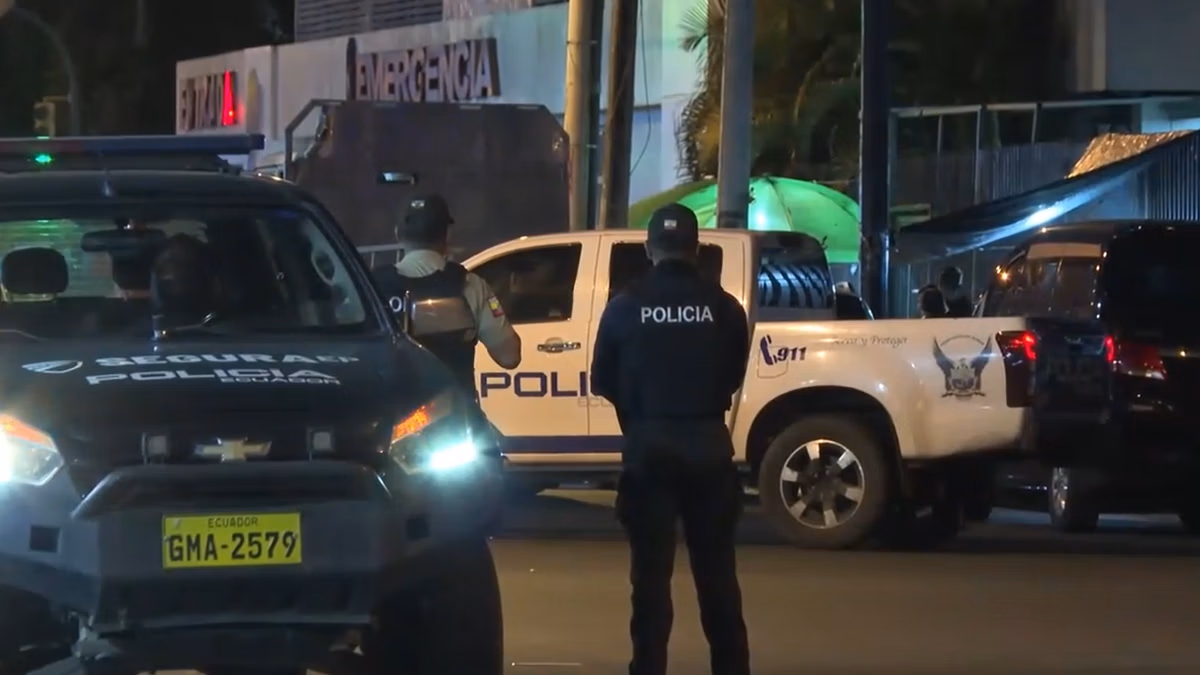 Guayaquil: balacera frente a Hospital Teodoro Maldonado deja dos heridos