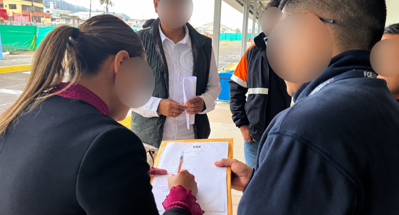 Municipio de Quito defiende transparencia de sus contratos tras allanamientos de Fiscalía