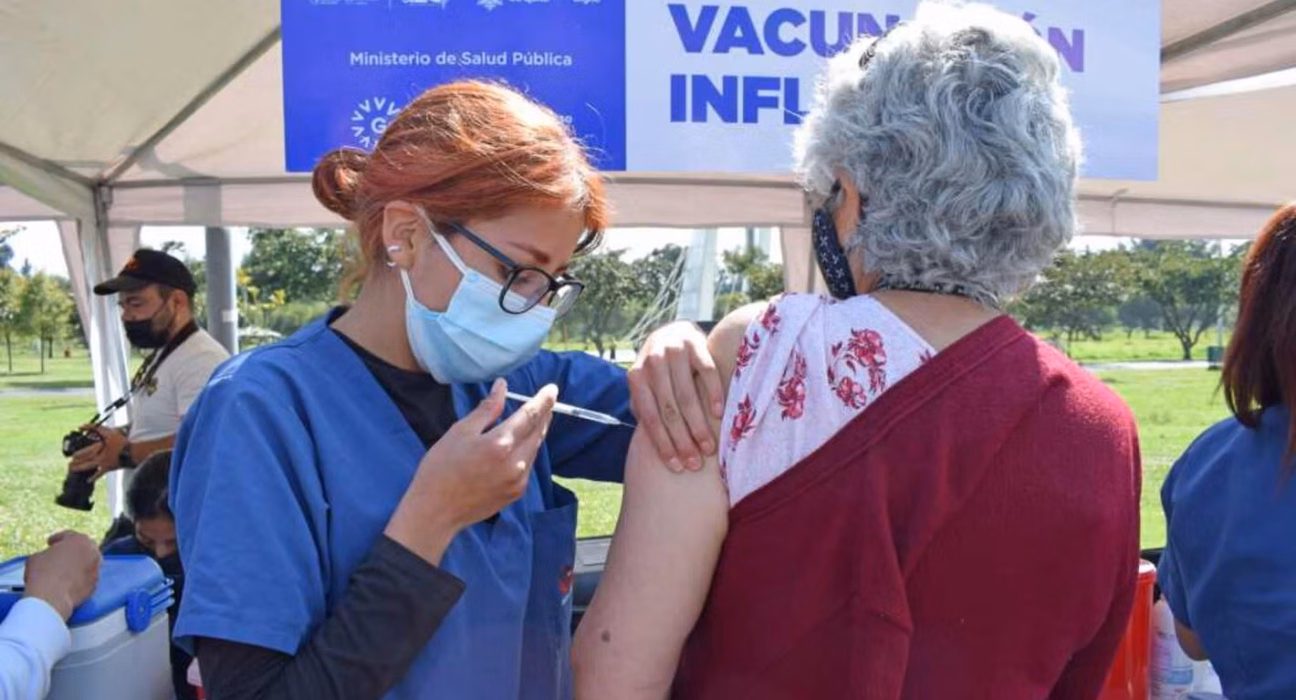 Arranca vacunación contra influenza con más de 3,3 millones de dosis
