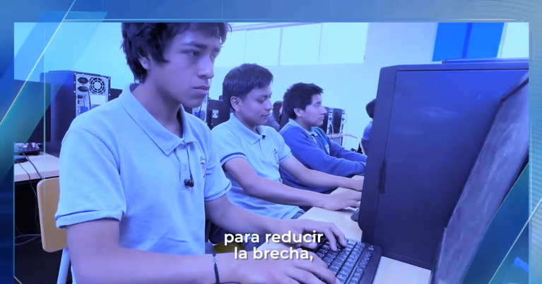 Gobierno anuncia inversión de USD 50 millones para digitalizar educación