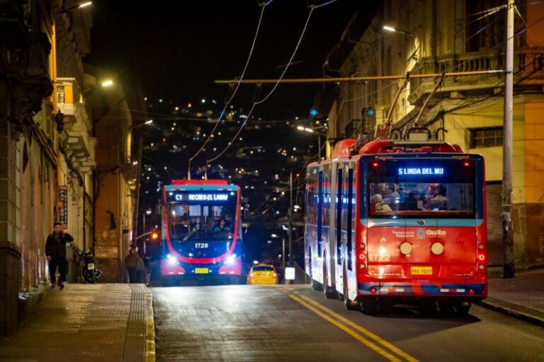 Quito: Trolebús, Ecovía y Metro tendrán horarios especiales durante feriado